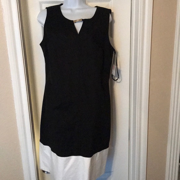 Dress - Picture 1 of 1